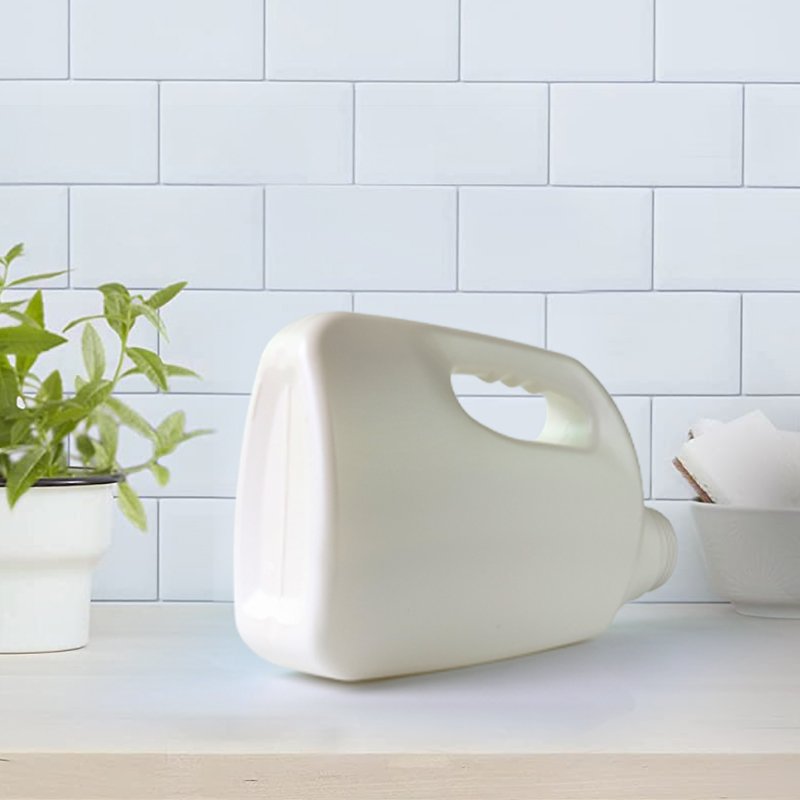 Cleaning 2000ml PE Plastic Detergent Bottle with Handle