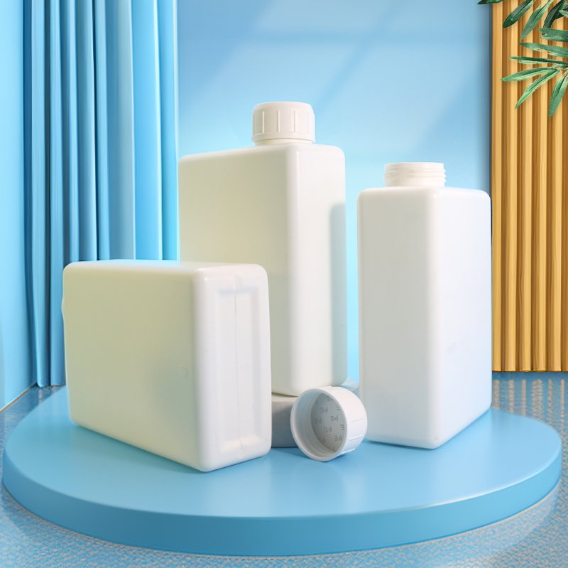 Bath & Body 850ml Rectangular PE Plastic Bottle – 40mm Neck