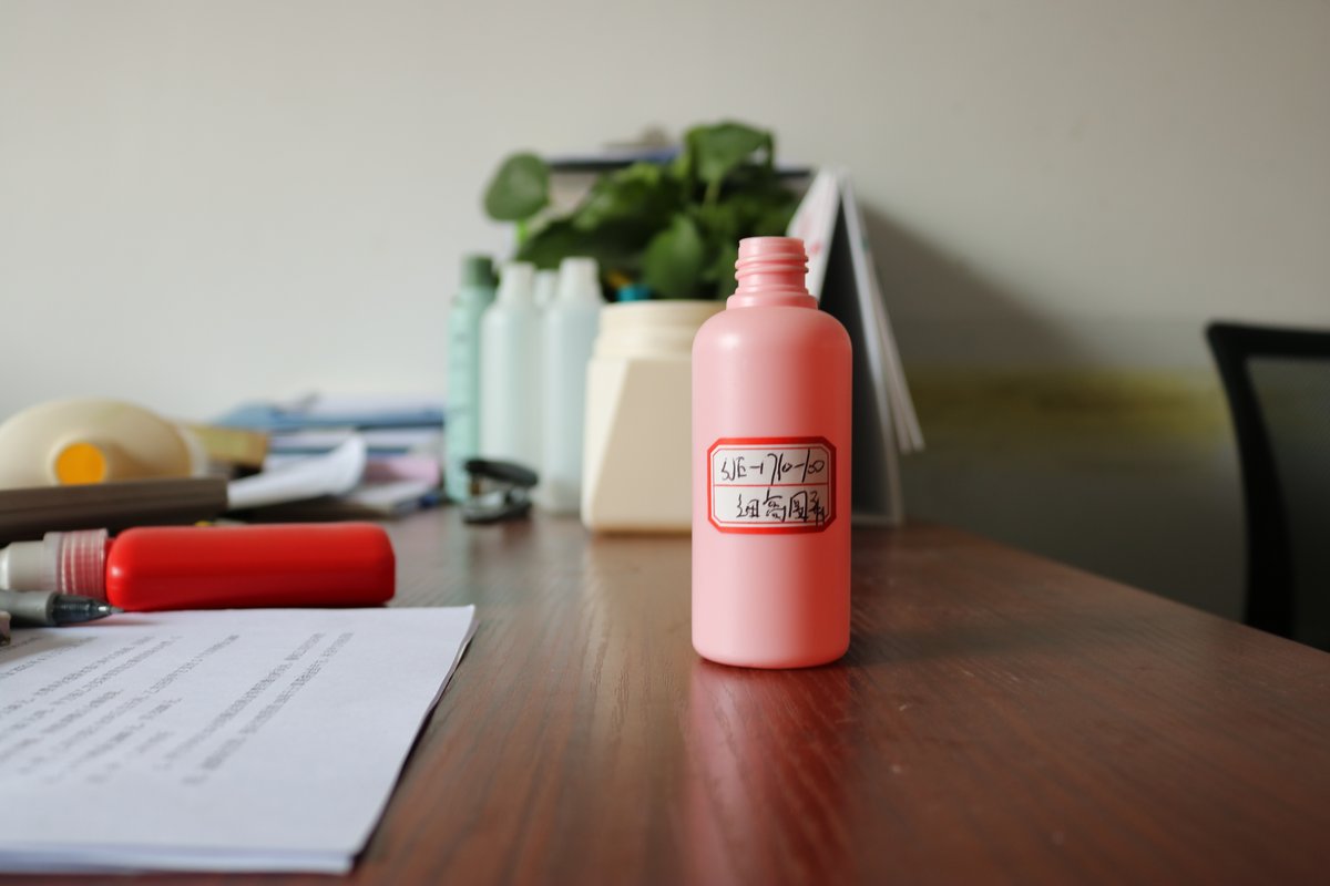 Cosmetic 100ml Small Cylindrical PE Bottle – 20mm Neck