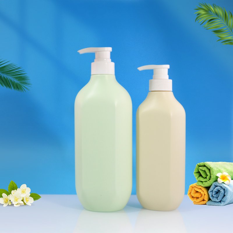 Bath & Body 800ml HDPE Bath Bottle