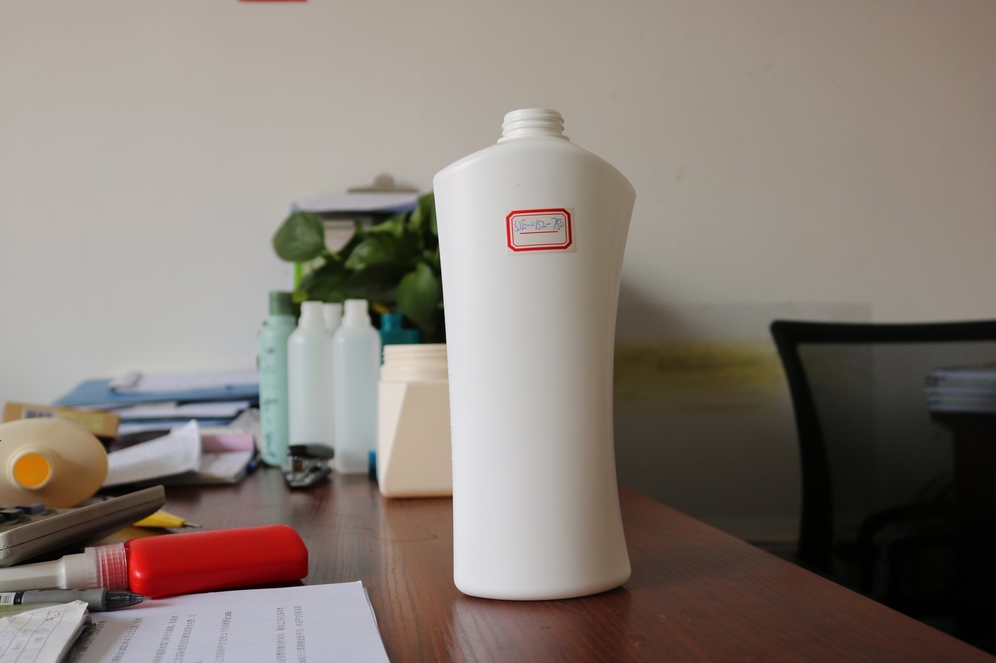 750ml PE Bottle