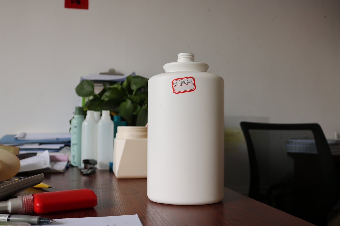 2000ml PE Bottle