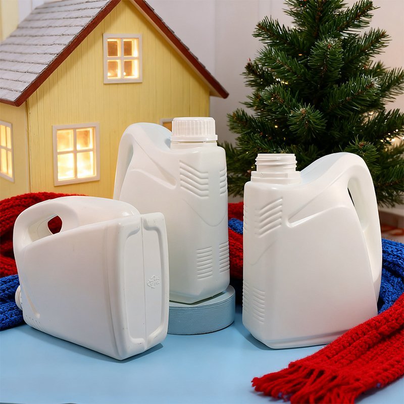 1100ml PE Bottle