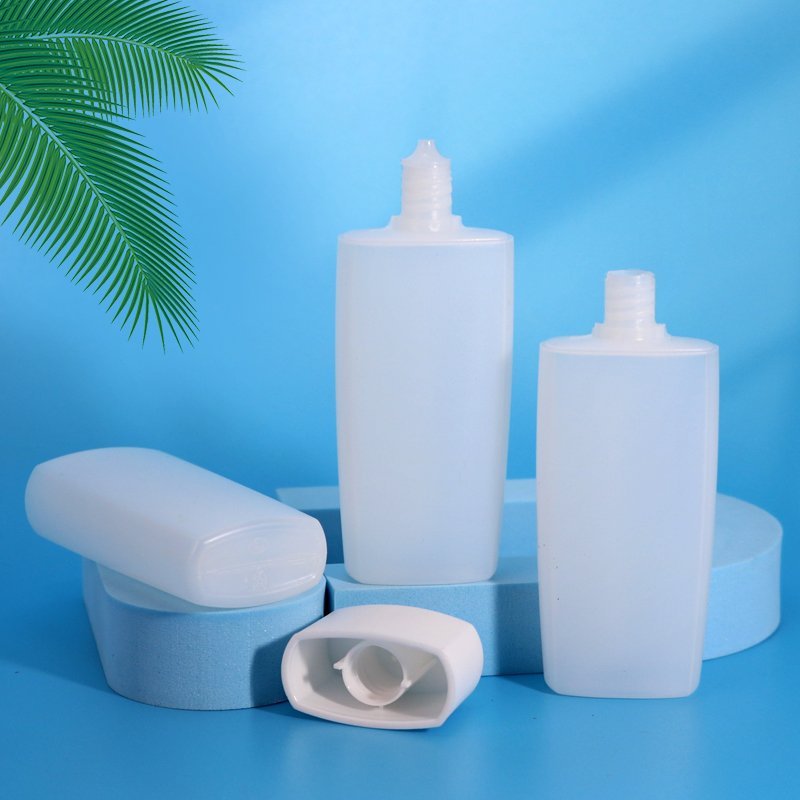 Mini 50ml PET Travel Lotion Empty Bottle with 18mm Neck 18g