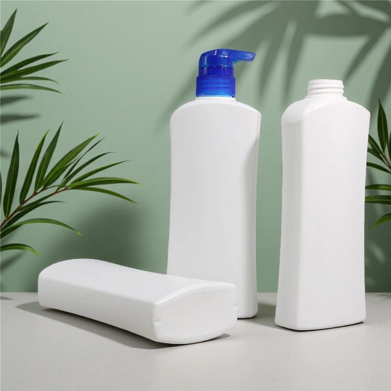 500ml PE Round Bottle for Shampoo & Conditioner – 28mm Neck, 45g