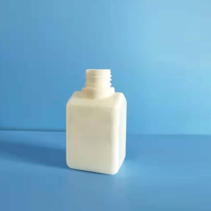 Cosmetic 100ml PET Round Bottle for Serum & Sample – 20mm Neck, 18g